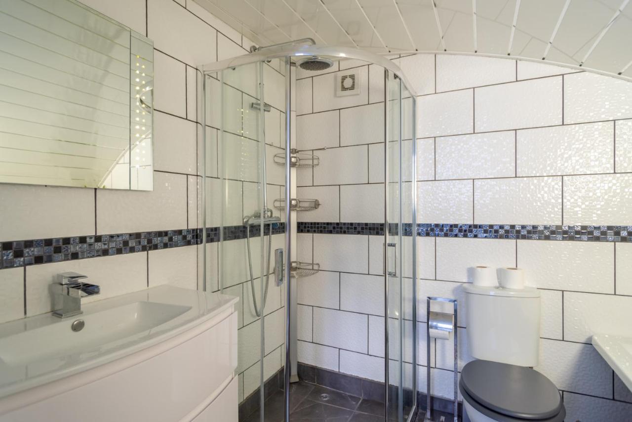 Spacious 2 Bedroom Apartment In Camden ロンドン エクステリア 写真