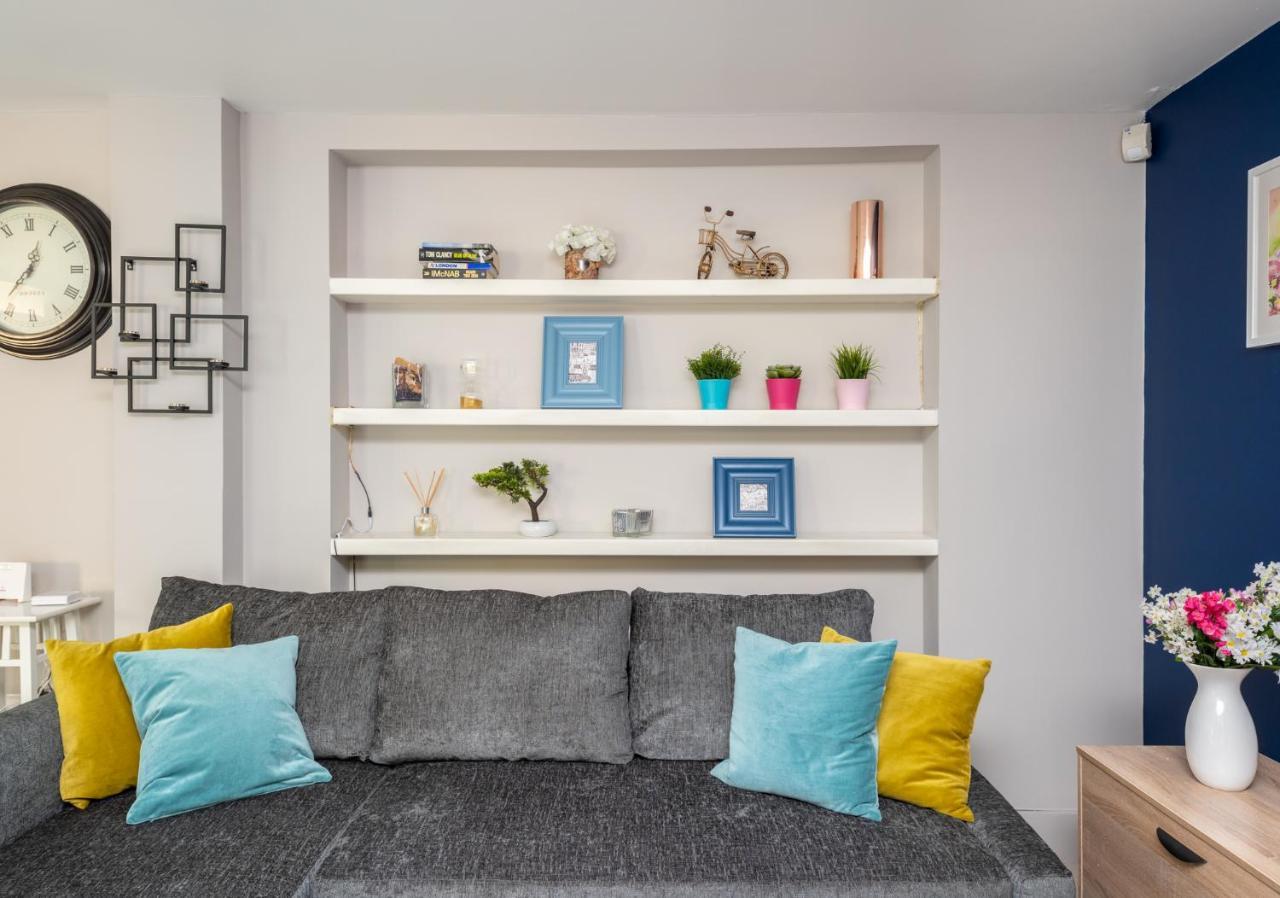 Spacious 2 Bedroom Apartment In Camden ロンドン エクステリア 写真